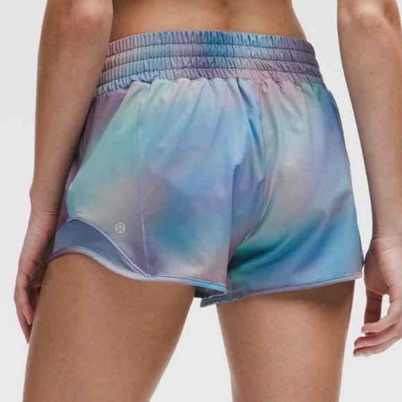 Lululemon Hotty Hot High Rise Short Athletic Shorts Chroma Drift Blue 14 NWT - Picture 12 of 12